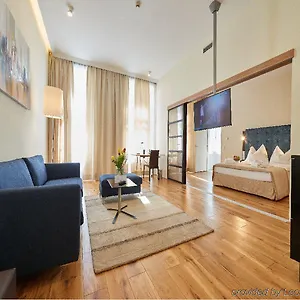 4* Aparthotel Hilight